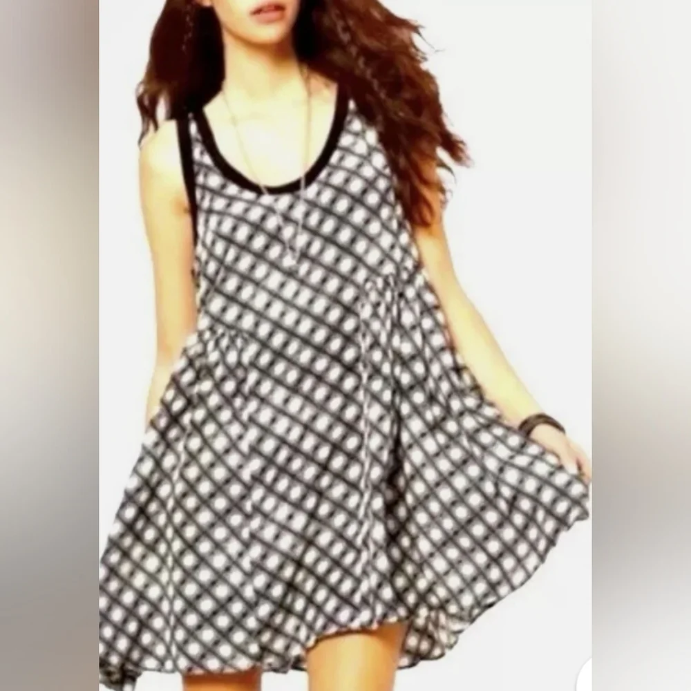 Free People Black White Sleeveless Molly Dot Swing Tunic Mini Dress